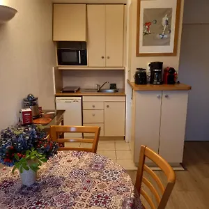  Appartement Cosy Ty Avel Avec Parking , Balcon & Wifi